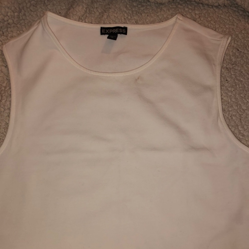a white top